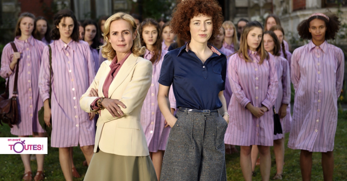 Distribution De Les Filles D'à Côté ELLES... LES FILLES DU PLESSIS | FranceTvPro.fr